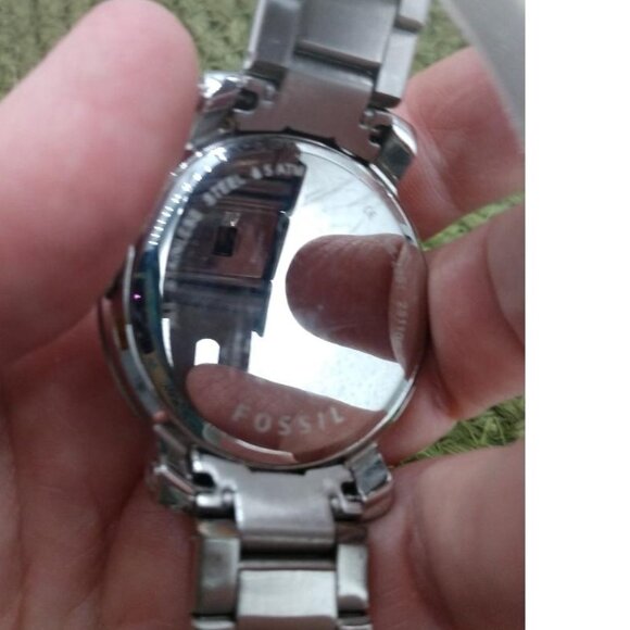 Fossil Womens Stainless Steel Analog Watch With White Dial & Crystal Accents - Picture 5 of 5
